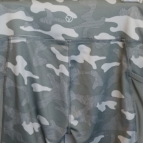 SALE VOGO ATHLETICA CAMO MESH SIDES LEGGINGS - Picture 5 of 12